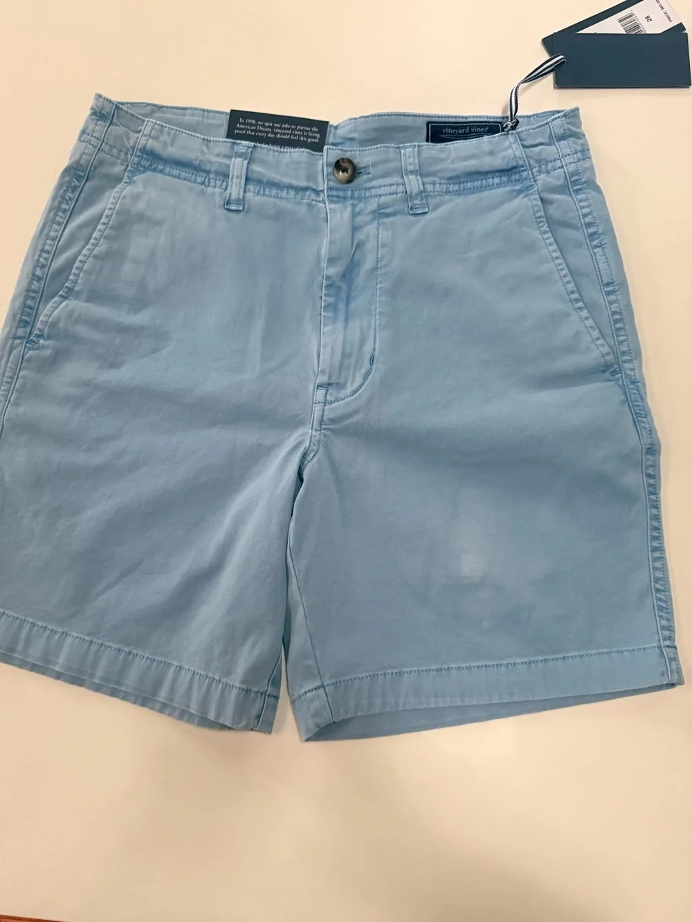 NWT- Vineyard Vines- Calm Waters Flat Front Men’s Shorts Sz 28 waist